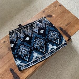 Express mini skirt with sequence